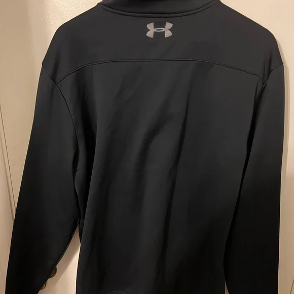 Under armour  long sleeve - Picture 3 of 3